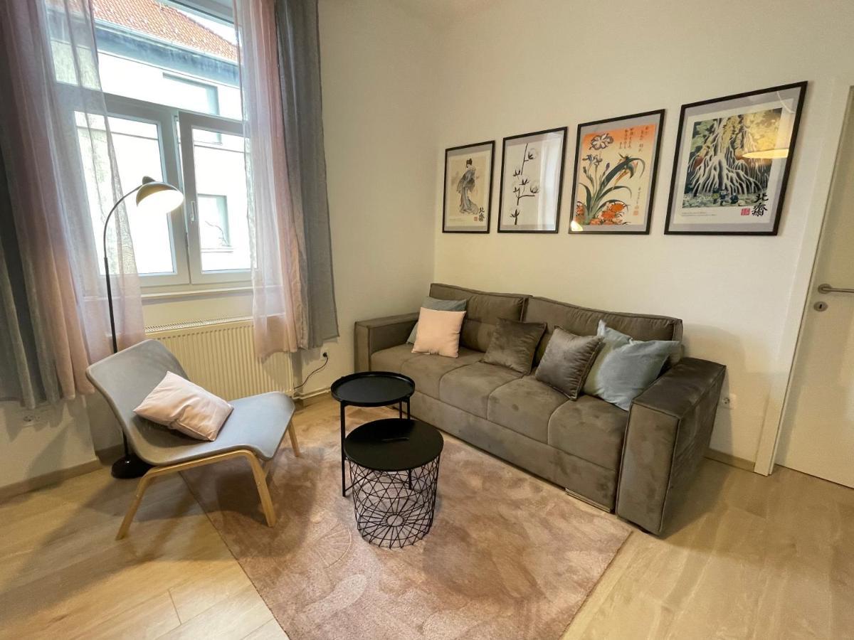 At Home - City Center Zagreb Bagian luar foto
