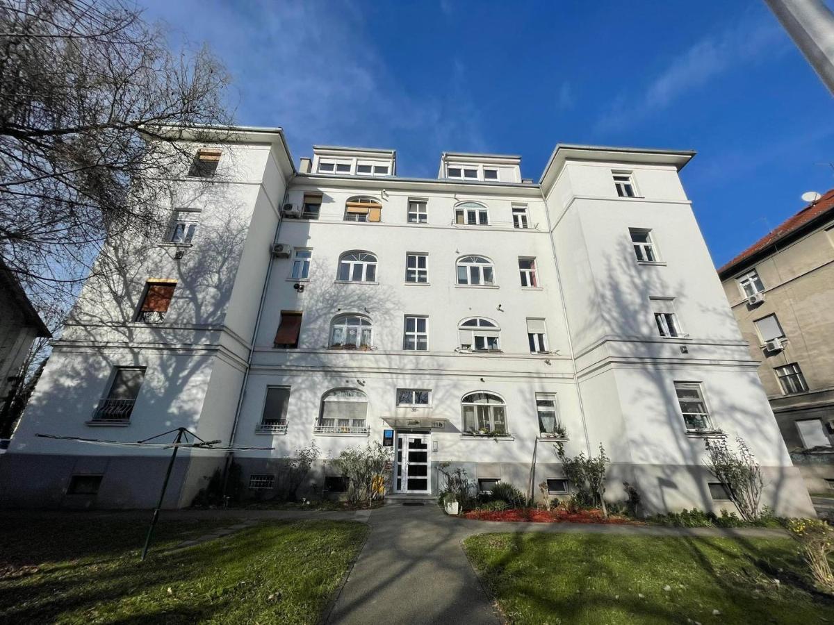 At Home - City Center Zagreb Bagian luar foto